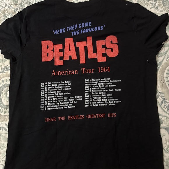 Graphic Tee - Picture 3 of 3